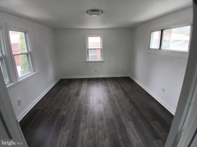 Foto del edificio - 1785 Williamstown Rd
