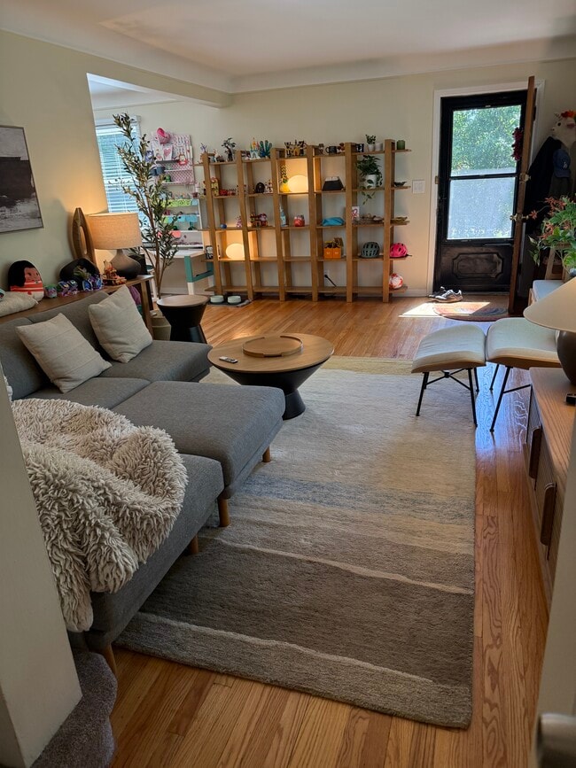 Building Photo - 13370 Ludlow Ave