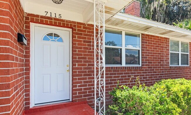 Foto del edificio - For Rent