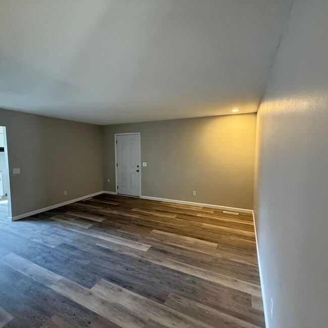 Foto del edificio - 3 Bedroom 2 bath remodeled Home