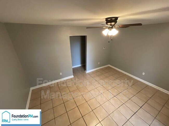 Foto del edificio - 3409 Point Pleasant Ave