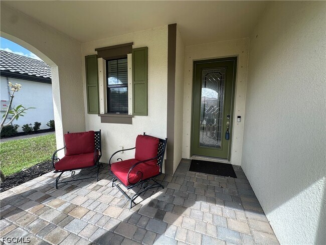Foto del edificio - 11600 Golden Oak Terrace