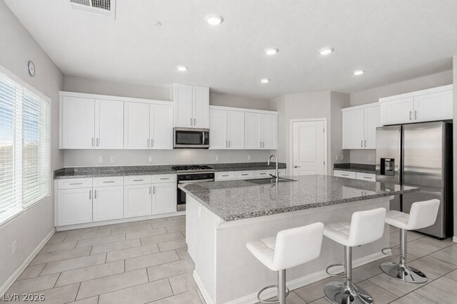 Foto del edificio - 330 Spring Dove Ave