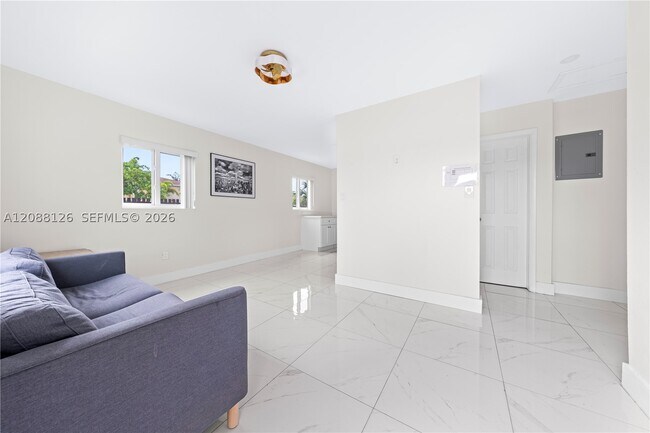 Foto del edificio - 612 NW 10th Terrace