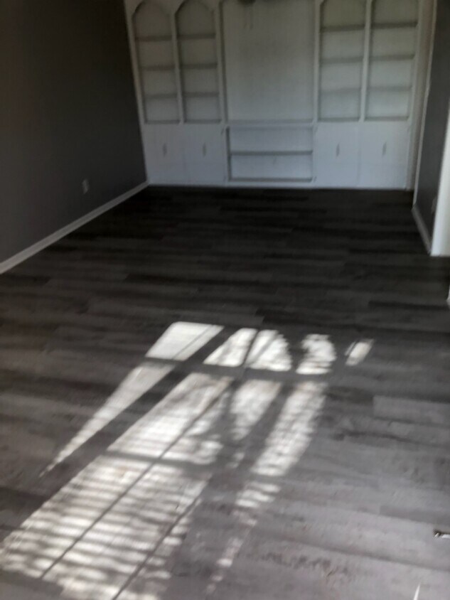 Foto principal - 214 Greenwood Blvd