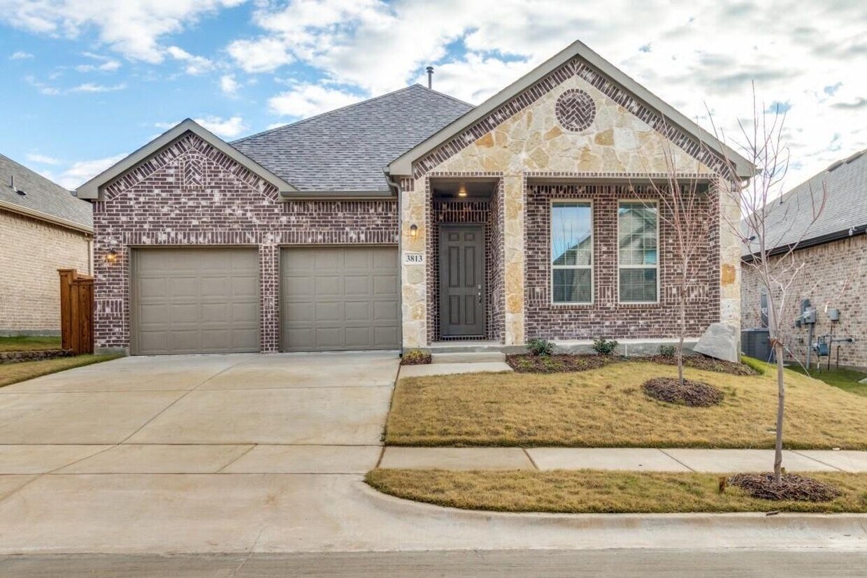 Foto principal - Brand New 3 Bed 2 Bath 2 car garage Home A...