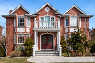 Building Photo - 45 Nassau Rd