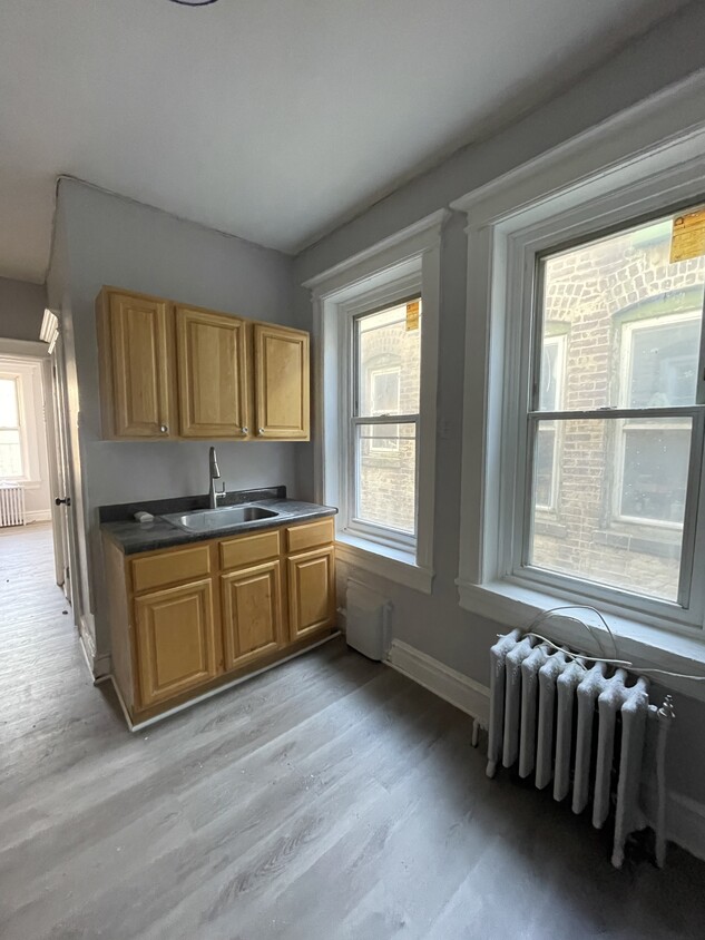 Primary Photo - 104 Romaine Ave