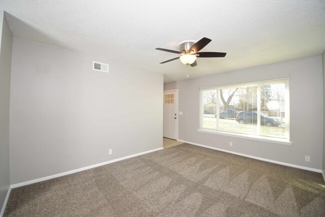 Foto del edificio - 2485 S 127th E Ave