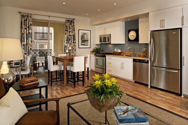 1498 Spectrum, Irvine, CA 92618 Apartment for Rent in