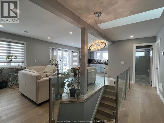 Photo du bâtiment - 4553 Southwood Lakes Blvd