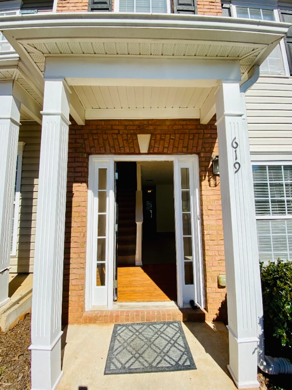 Building Photo - 619 Kenridge Way