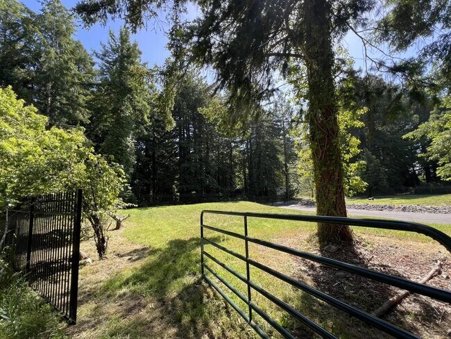 Building Photo - 3331 Rancheria Rd
