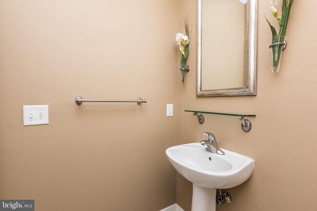 Foto del edificio - 921 S Caroline St