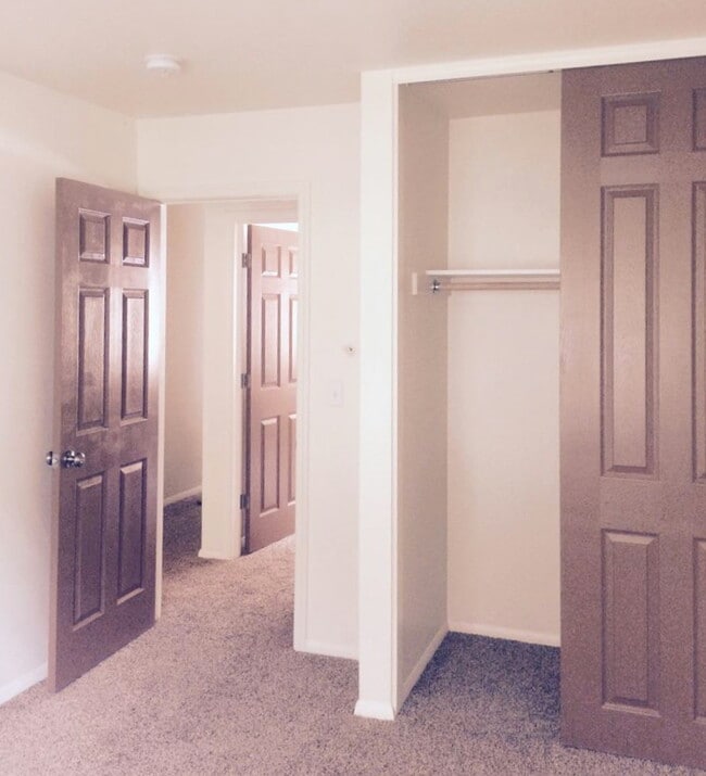 Bedroom #2 - 2907 Riverside Dr