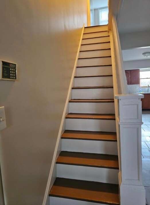 Foto del edificio - 2633 Wilkens Ave