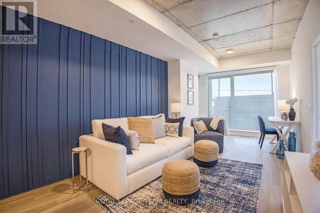 Photo du bâtiment - 1655 Carling Ave