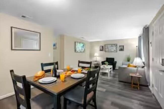 Foto del edificio - 6208 S Elberon St