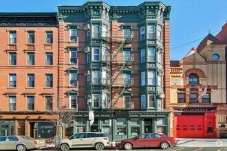 Building Photo - 1315 Washington St