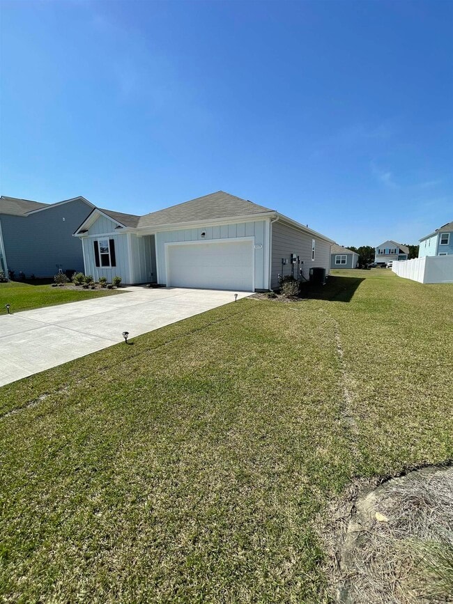 Foto del edificio - 5175 Yellowstone Dr