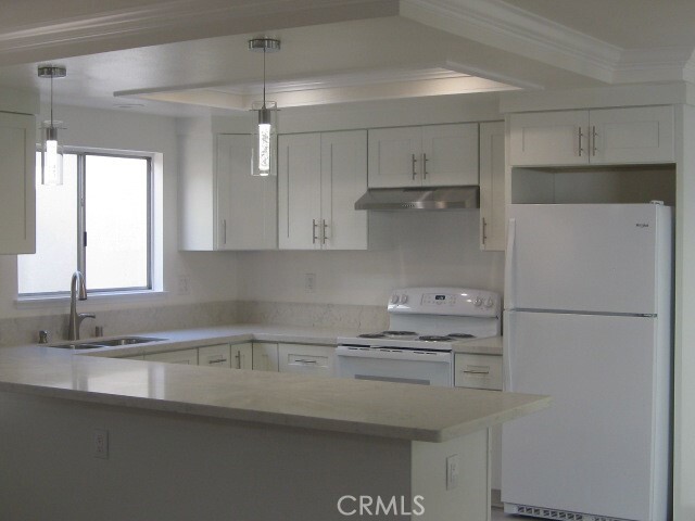 Building Photo - 2331 Avenida Sevilla