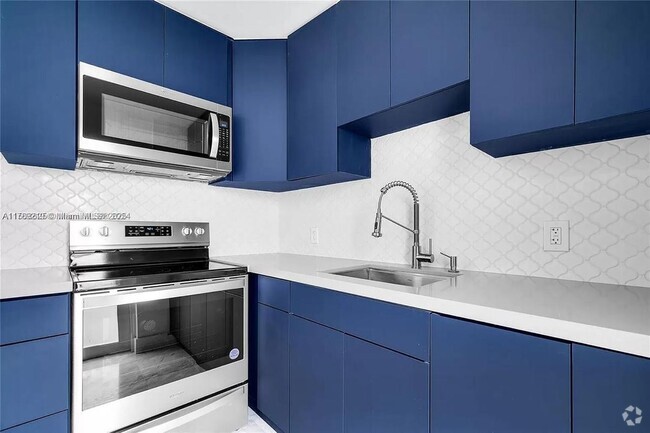 Building Photo - 1150 Euclid Ave