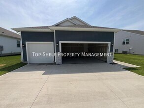 Building Photo - 1110 Northview Dr