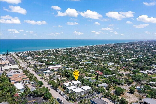 A pocos pasos de la playa. - 419 Ocean Ave