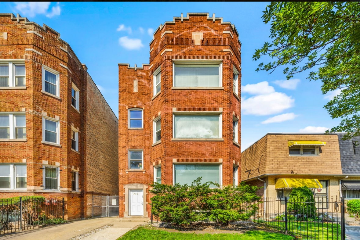 Primary Photo - 7416 S Yates Blvd
