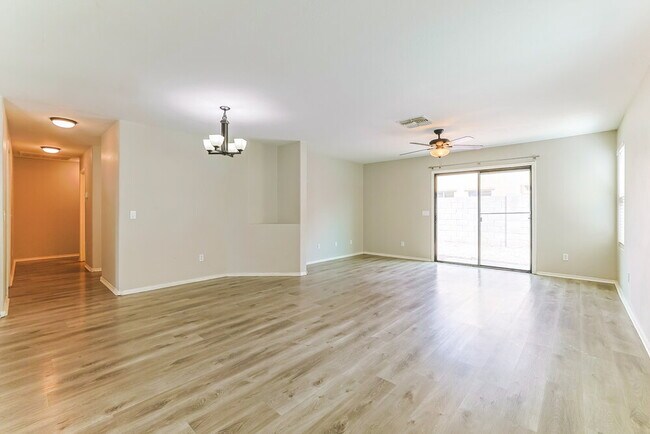 Foto del edificio - 2260 E 28th Ave