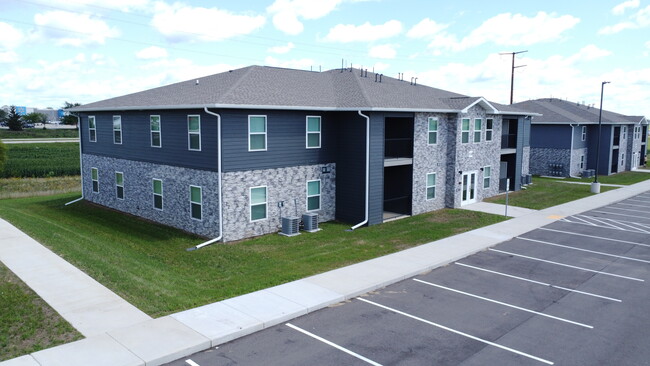 Building Photo - Villas at Fox Pointe Dodgeville
