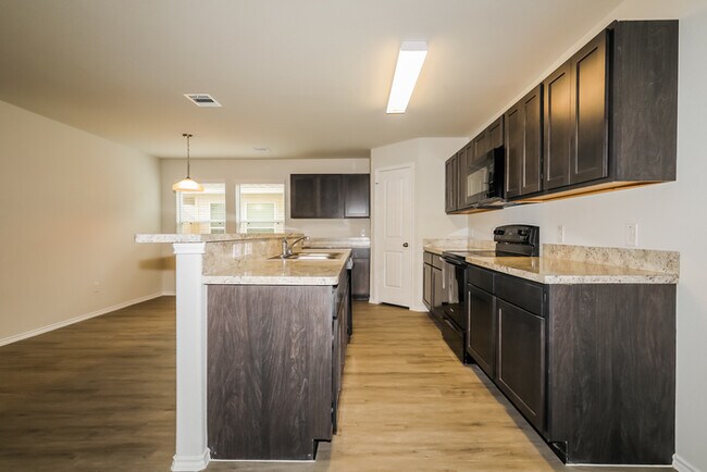 Building Photo - Somerset Trails - 9318 Green Flora Ct, San...