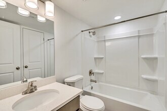 Building Photo - Quail Cove