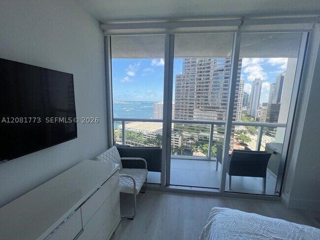 Building Photo - 485 Brickell Ave