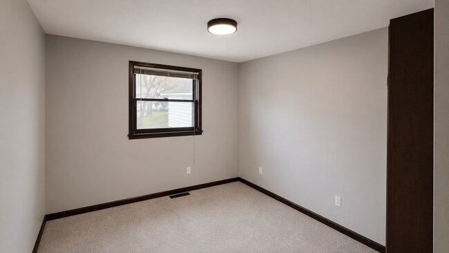 Foto del edificio - 806 29th St N