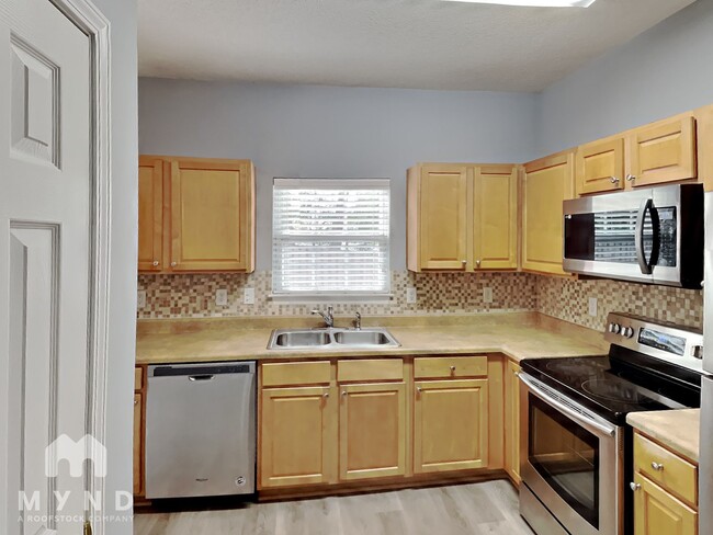 Building Photo - 356 Azalea Cir