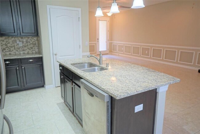 Foto del edificio - 13107 Canopy Creek Dr