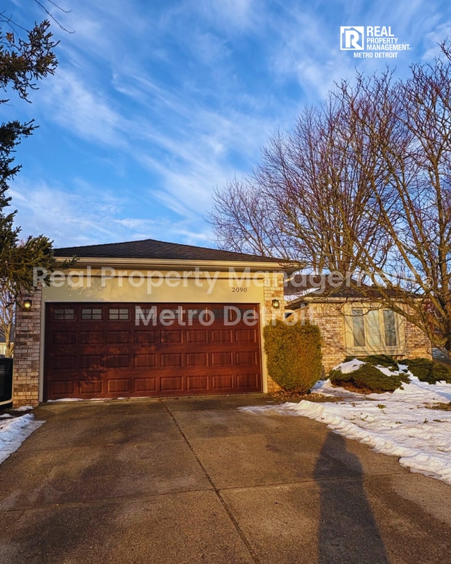 Building Photo - 2090 Cumberland Rd