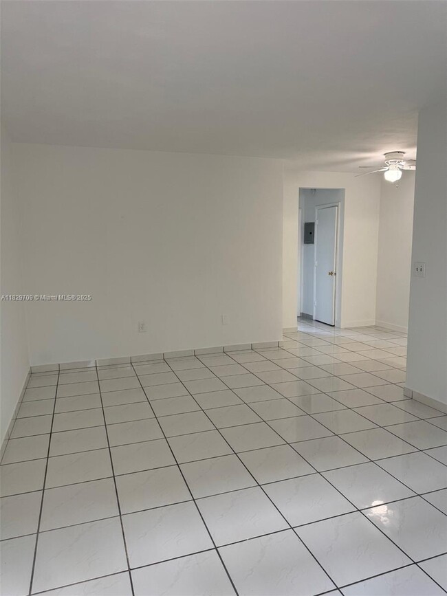 Building Photo - 8040 Tatum Waterway Dr