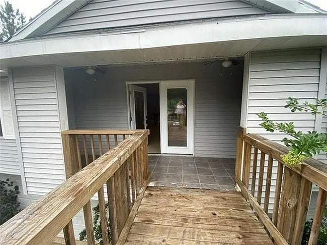 Building Photo - 22239 Prats Rd