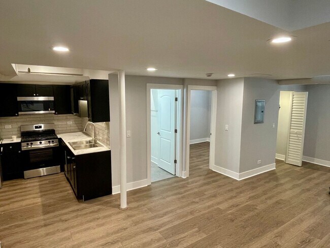 Foto del edificio - 5010 N Springfield Ave