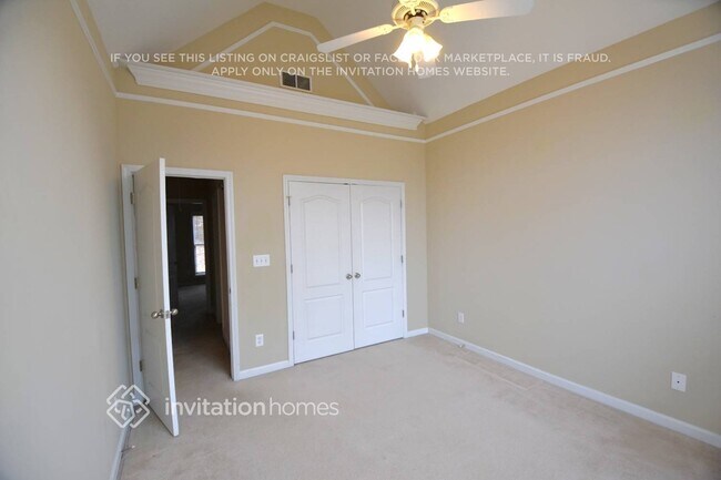 Foto del edificio - 55 Blue Grass Ct