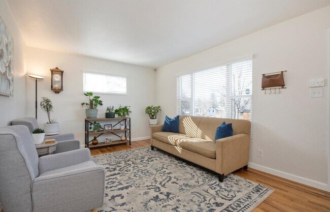 Foto del edificio - 4850 W Virginia Ave