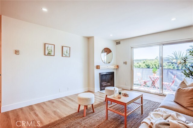 Foto del edificio - 8163 Redlands St