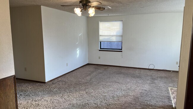 Building Photo - 8506 Brookline Pl