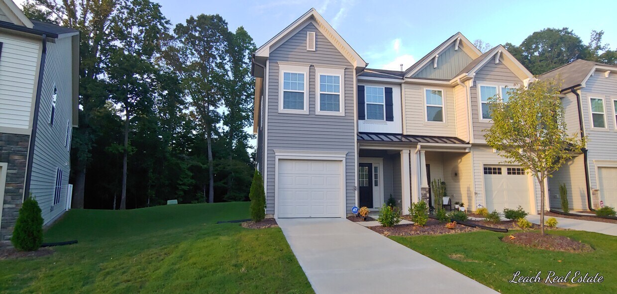 Primary Photo - 1033 Coldstream Dr