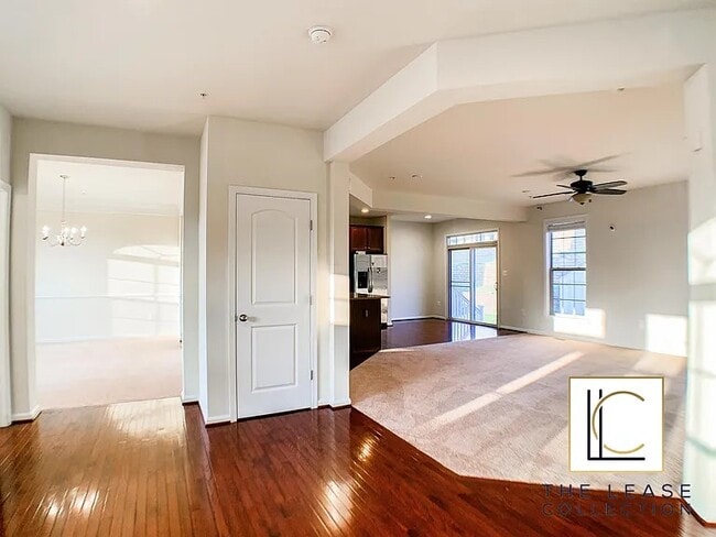Building Photo - 12910 Hallwood Pl