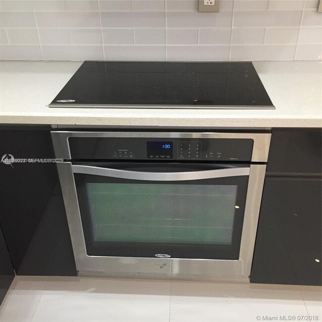 Foto del edificio - 3731 N Country Club Dr