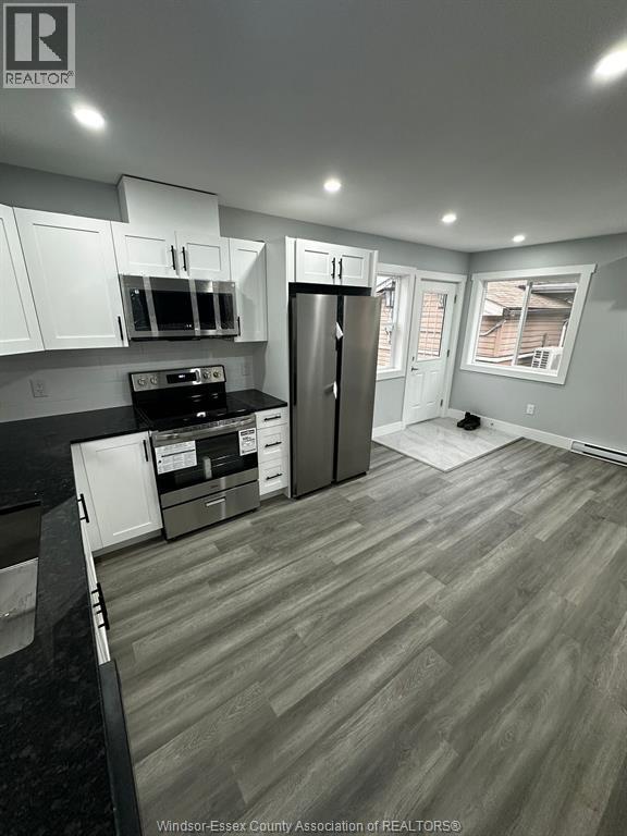 Photo du bâtiment - 819 Frank Ave