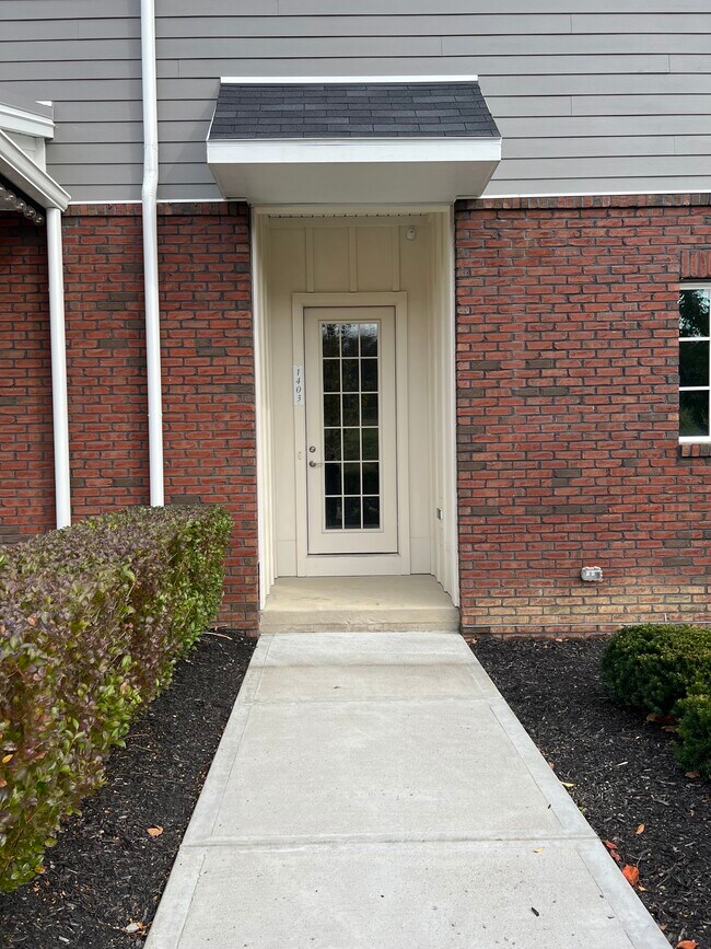 Foto del edificio - 1403 Hastings Cres
